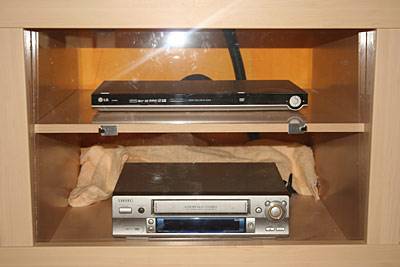 hellen_plexi_t.jpg hellen_plexi_t.jpg